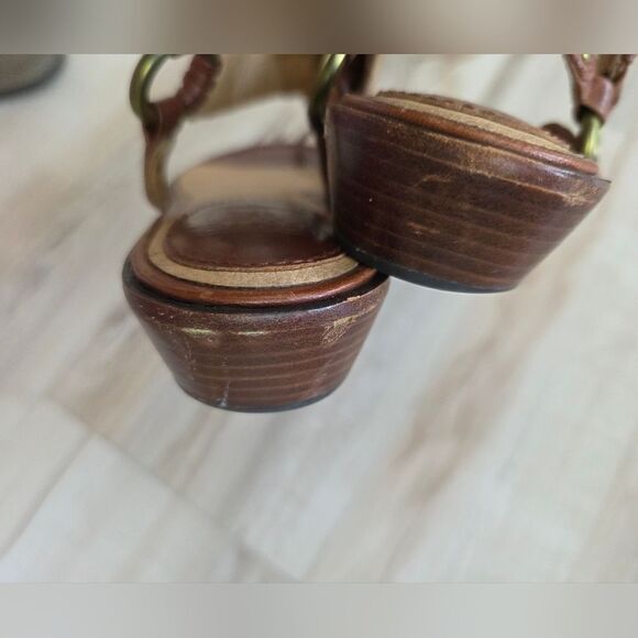 FRYE Avery Toe Ring Boho Leather Sandals Sz 7.5M Ankle Strap Studded Brown Low - Picture 5 of 12